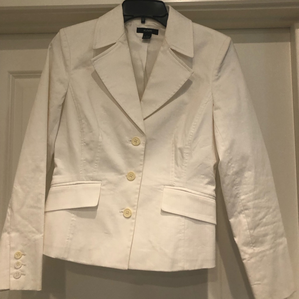 Alfani Preowned White Blazer